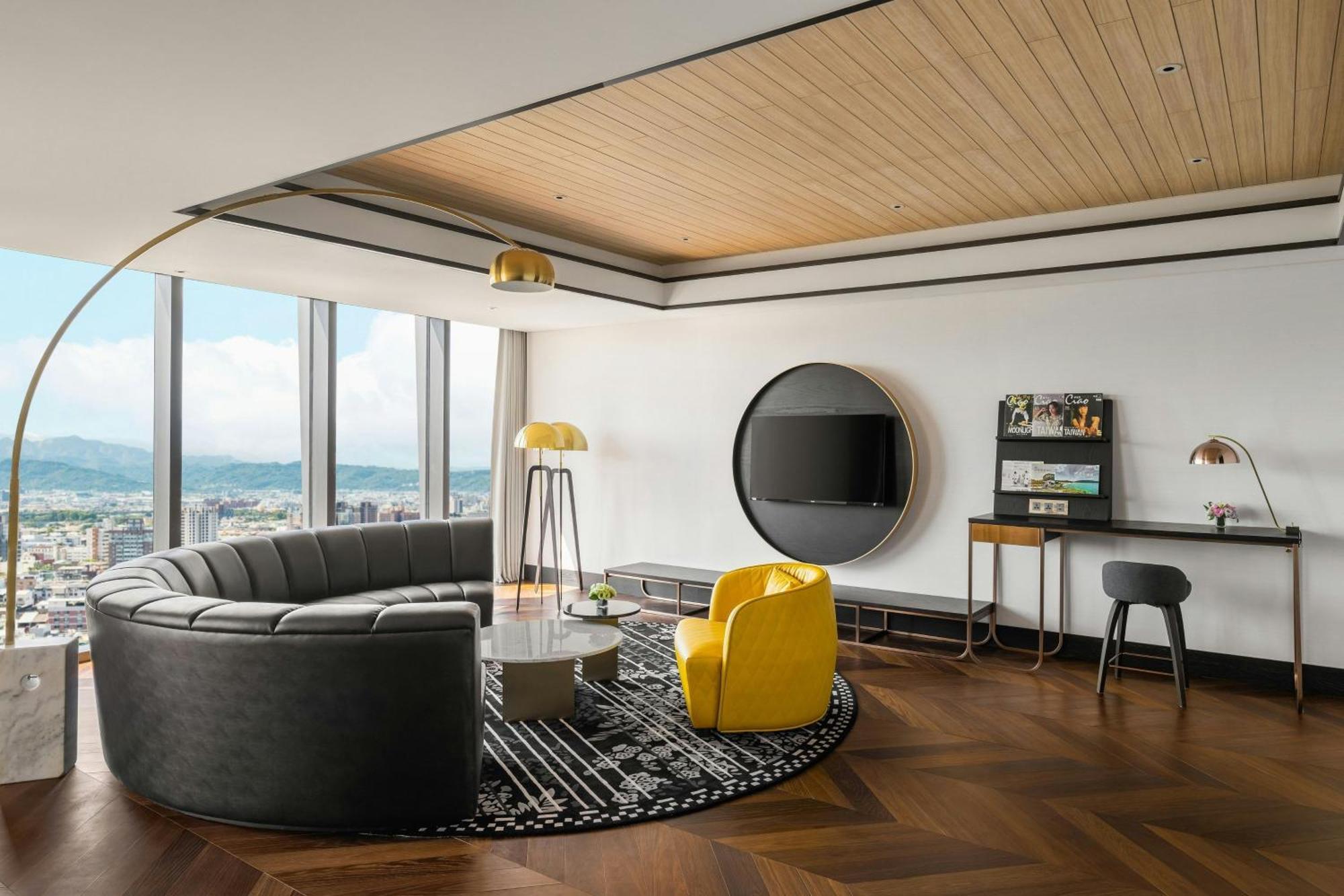 Le Meridien Тайчжун Экстерьер фото The Living Room at The Landmark