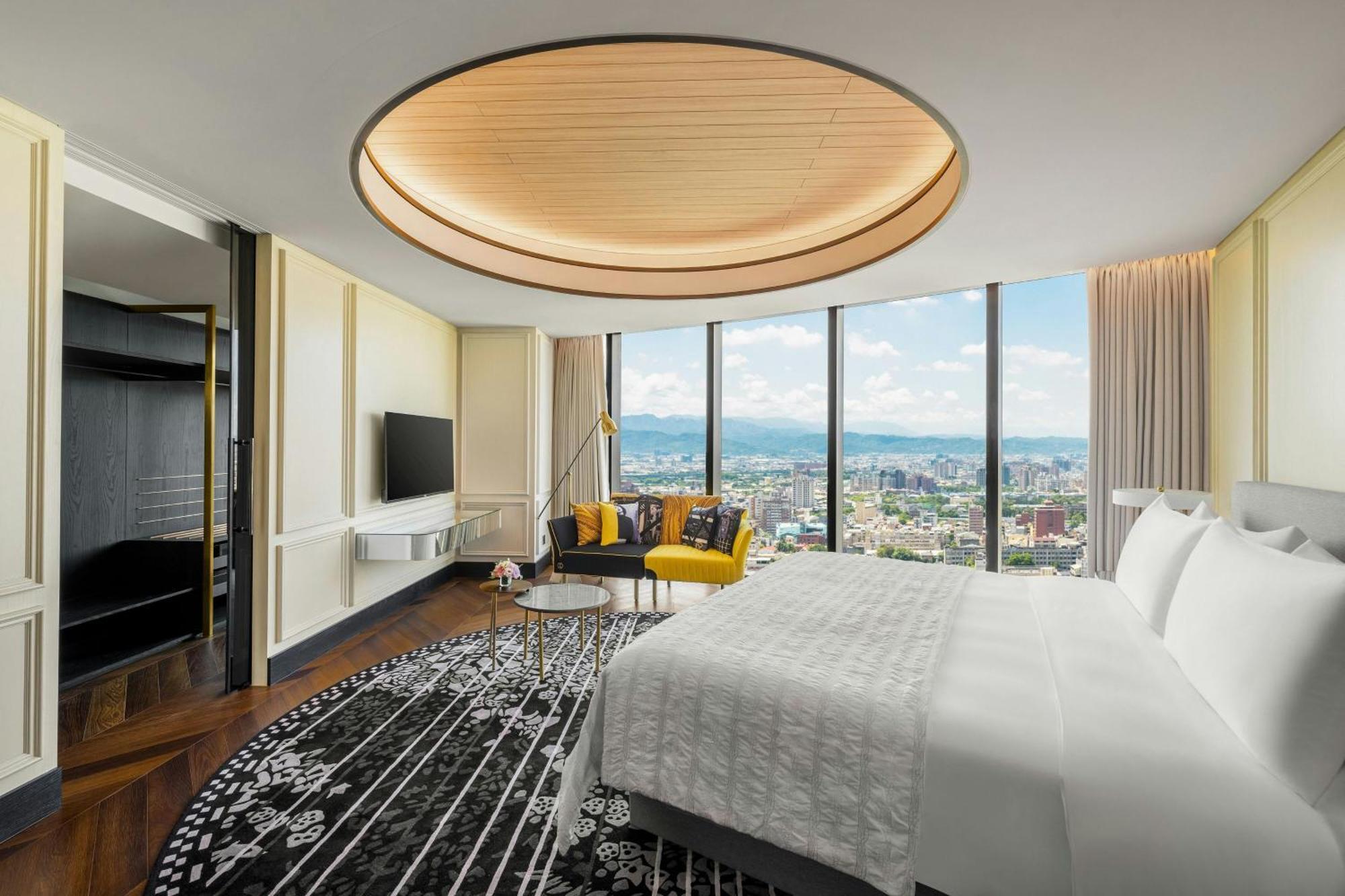 Le Meridien Тайчжун Экстерьер фото Deluxe Suite