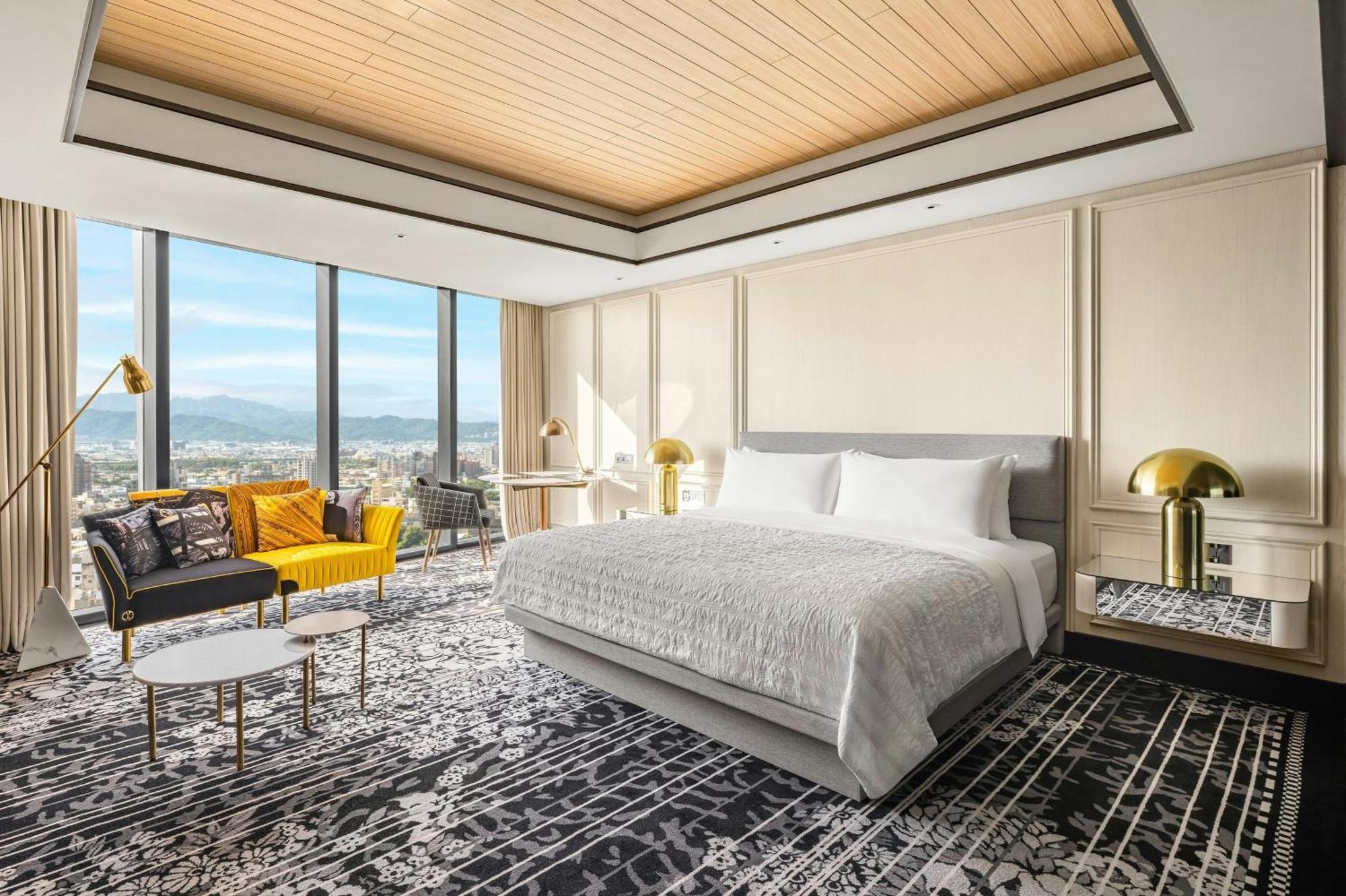 Le Meridien Тайчжун Экстерьер фото Deluxe Suite