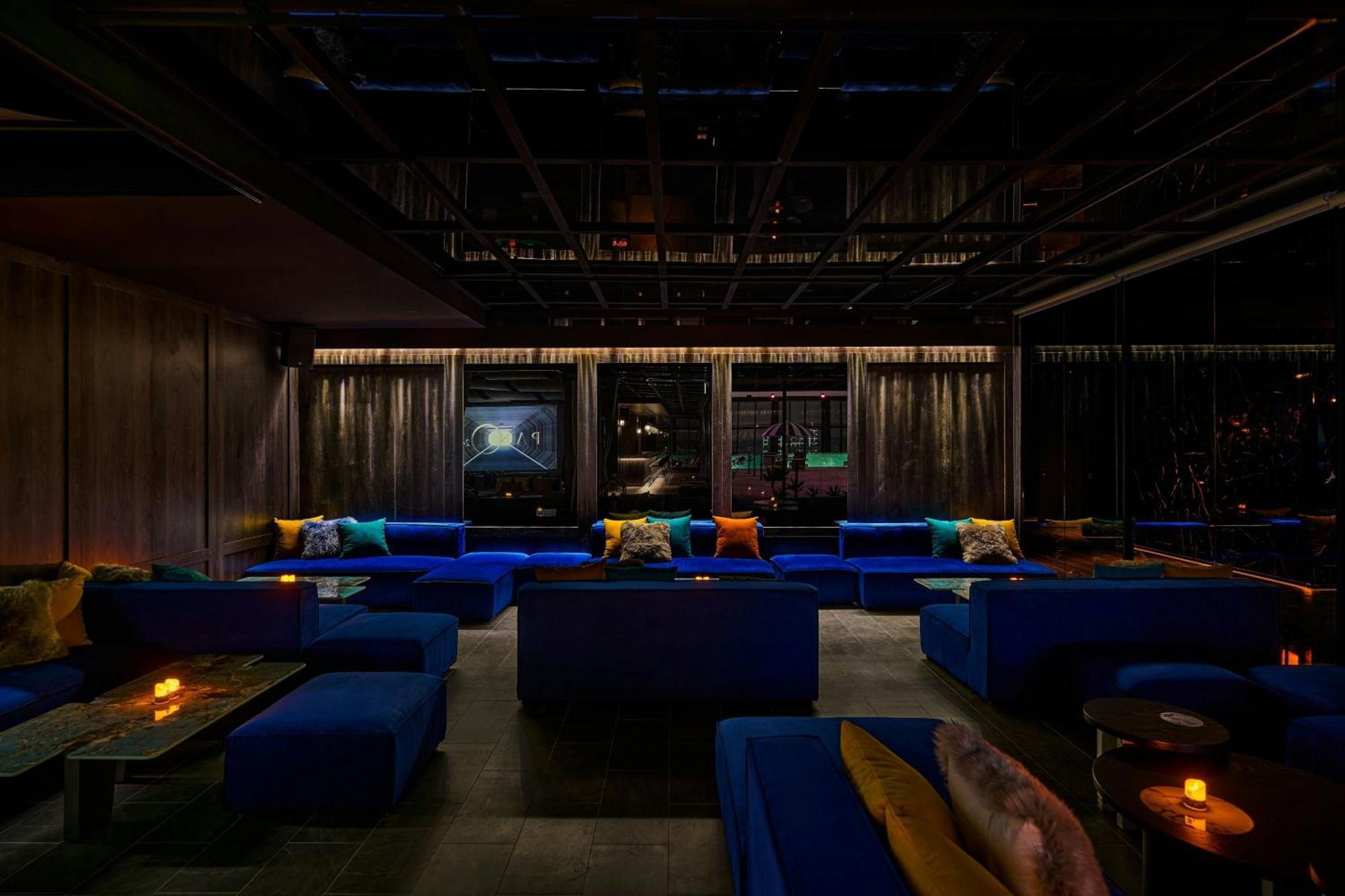 Le Meridien Тайчжун Экстерьер фото The interior of the nightclub