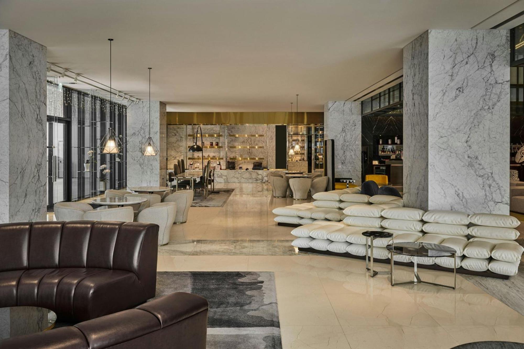 Le Meridien Тайчжун Экстерьер фото The Lounge at the airport